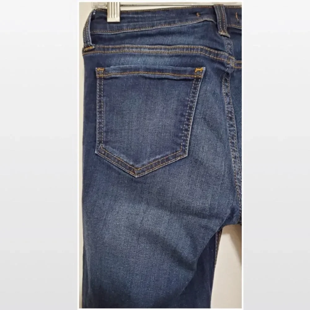 Fashion Nova Size 7 Mid Rise Skinny Blue Jeans